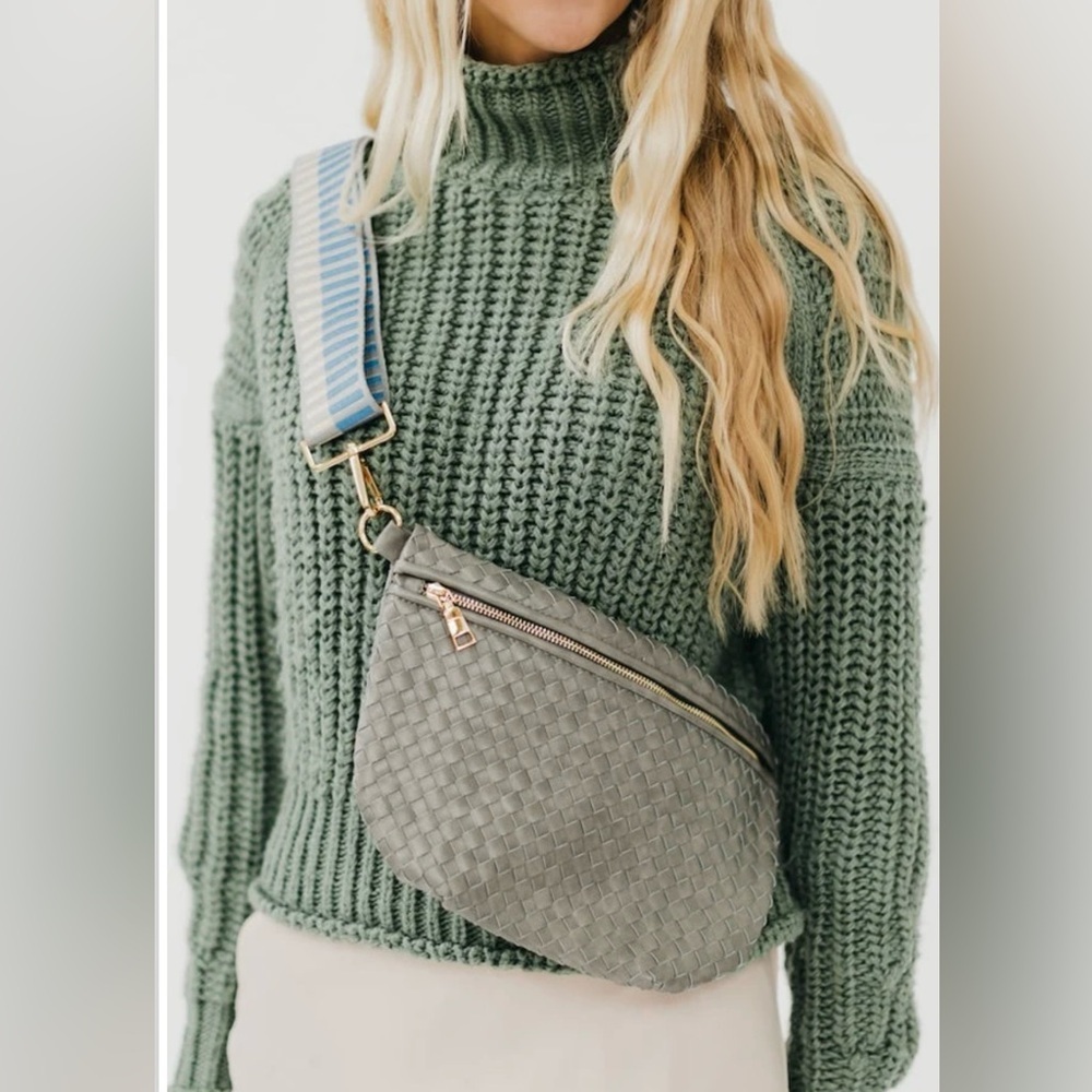 Pretty simple‎ woven gray bum bag belt bag new with tags